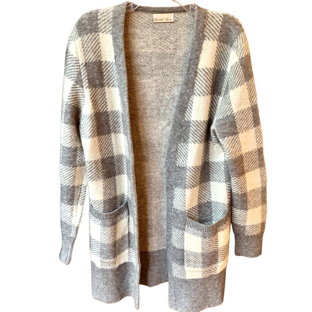 Becool Gray‎ & Cream Acrylic Plaid Cardigan Sweater M